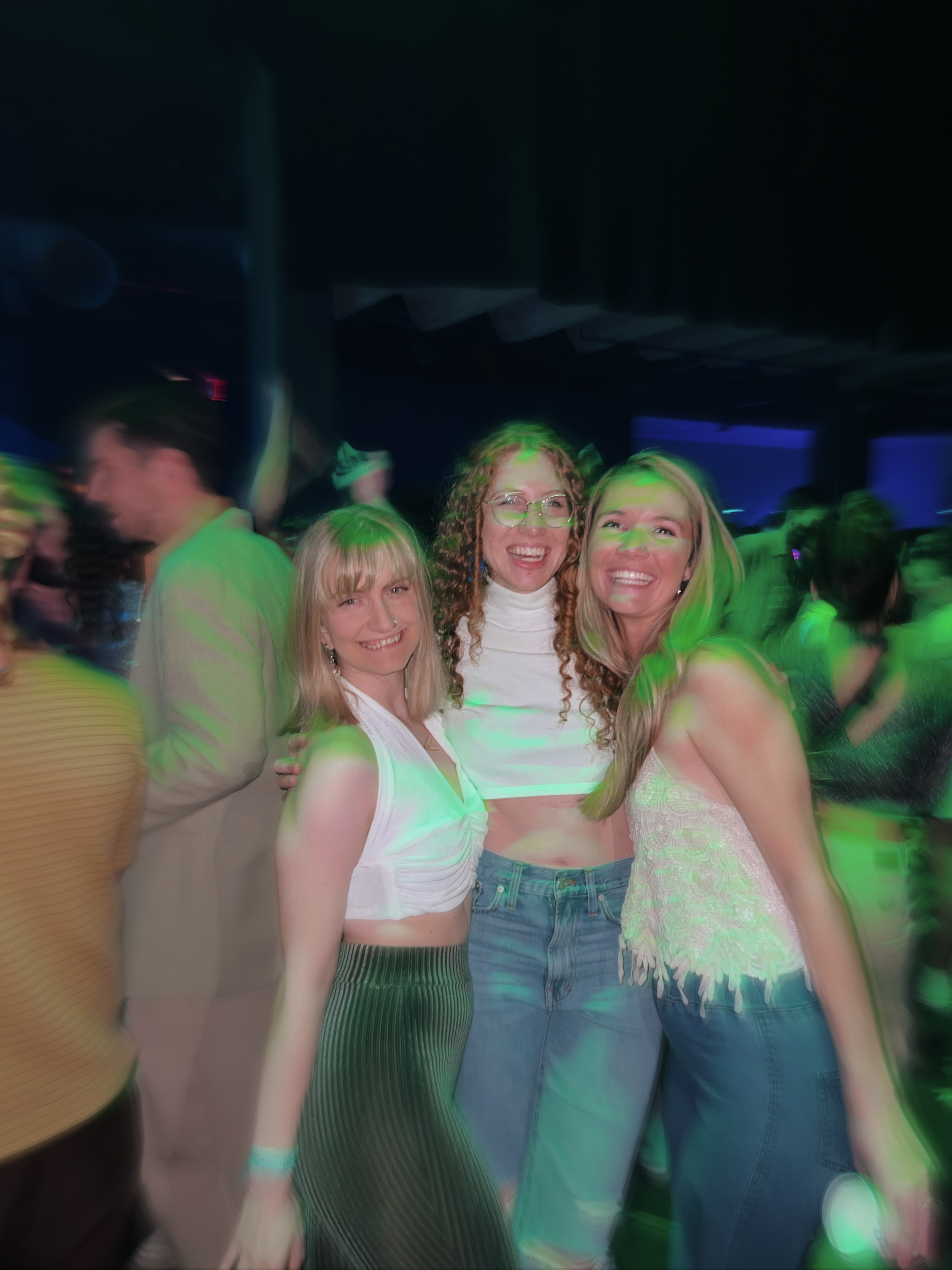 3 girl friends taking a picture at Gimme Gimme Disco