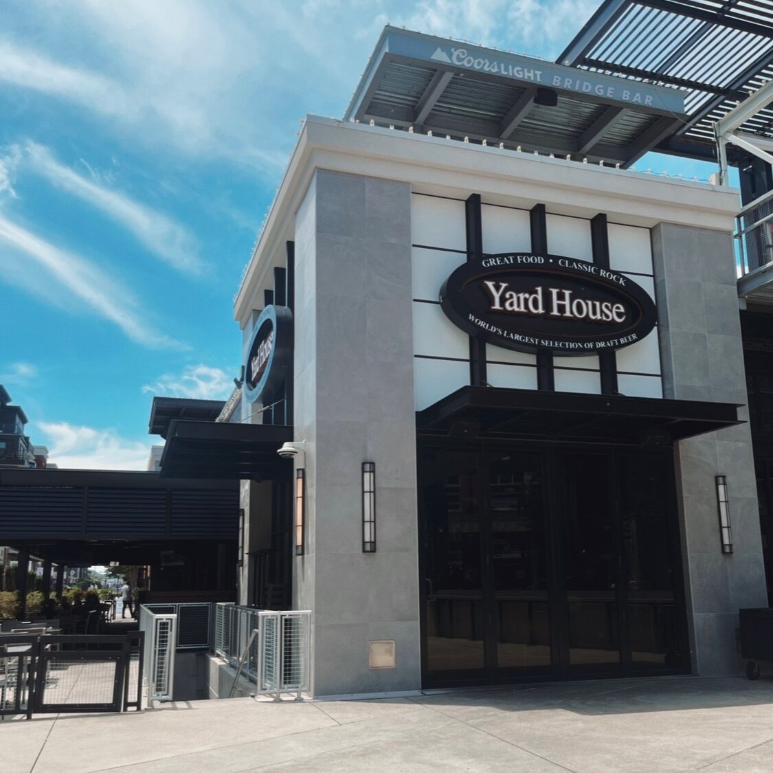 view of Yard House from outside 